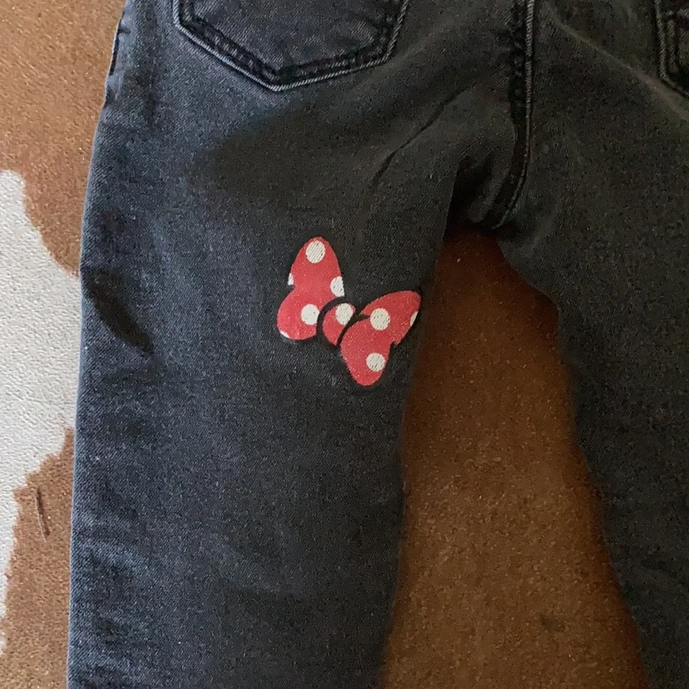 Adorable Minnie Mouse Zara Jeans - 2-3 T - Picture 4 of 9